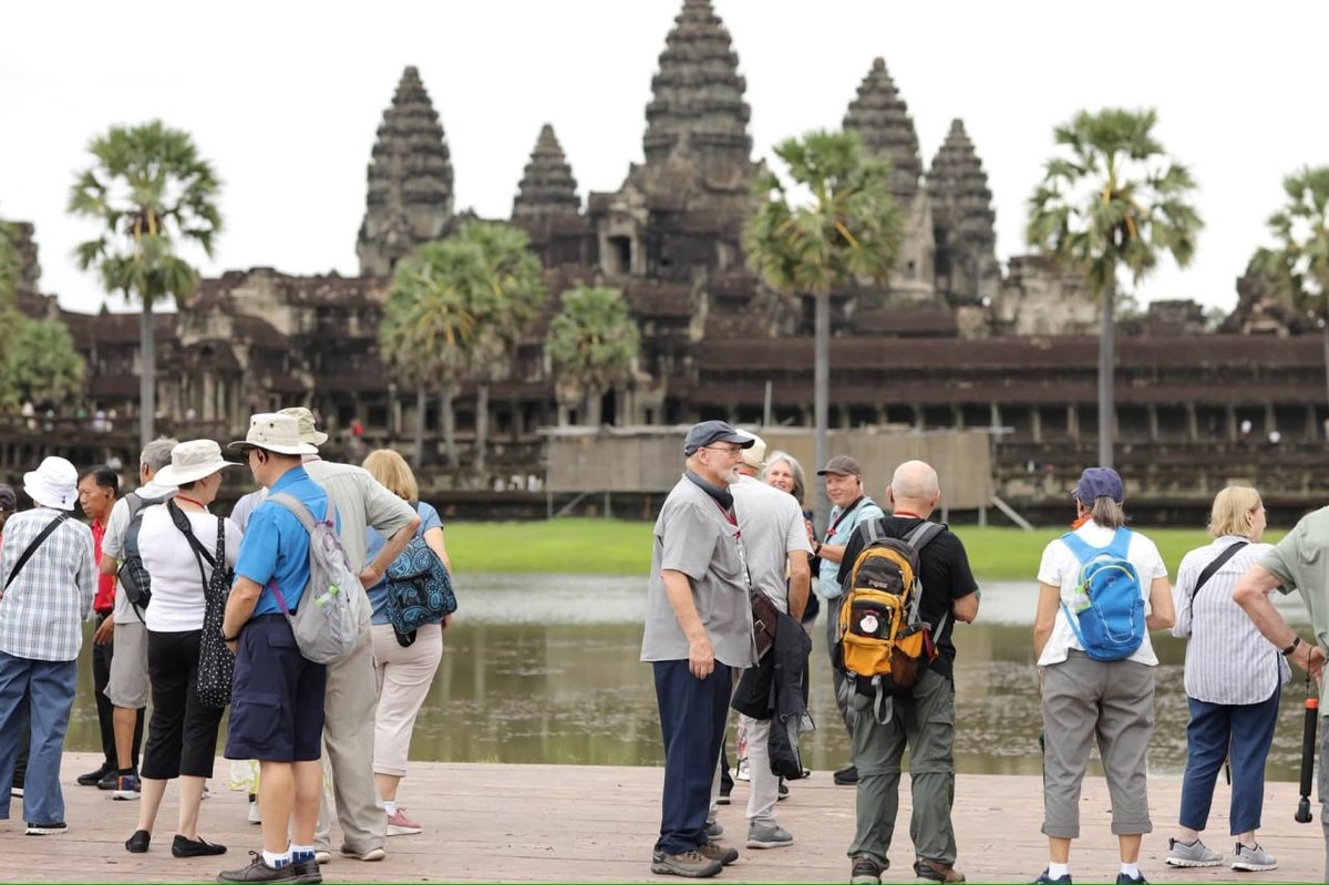 ADB下调柬埔寨2026年经济增长预期至3.9% 旅游业复苏