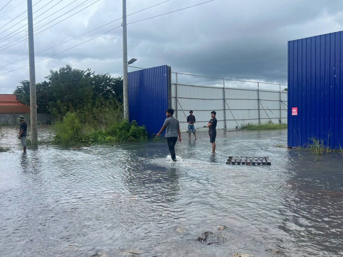 特本克蒙省72号公路路段受损严重 强降雨致路基塌陷