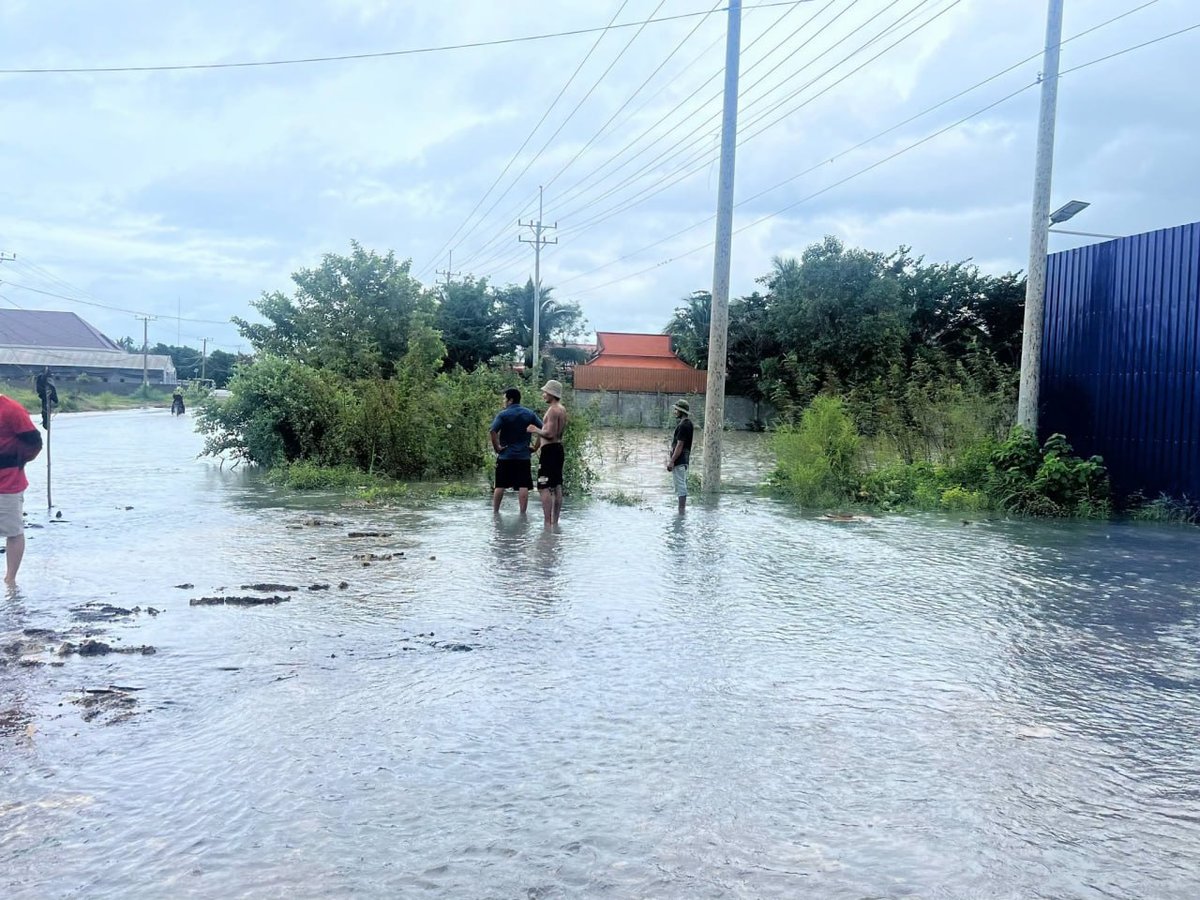 特本克蒙省72号公路路段受损严重 强降雨致路基塌陷