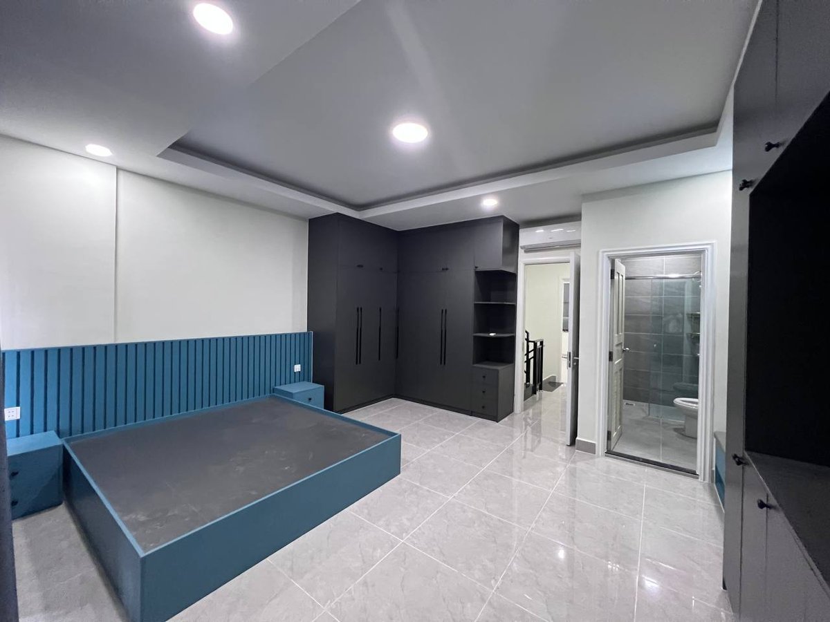 金边3号路Lorn City小区4房别墅出租 月租$400