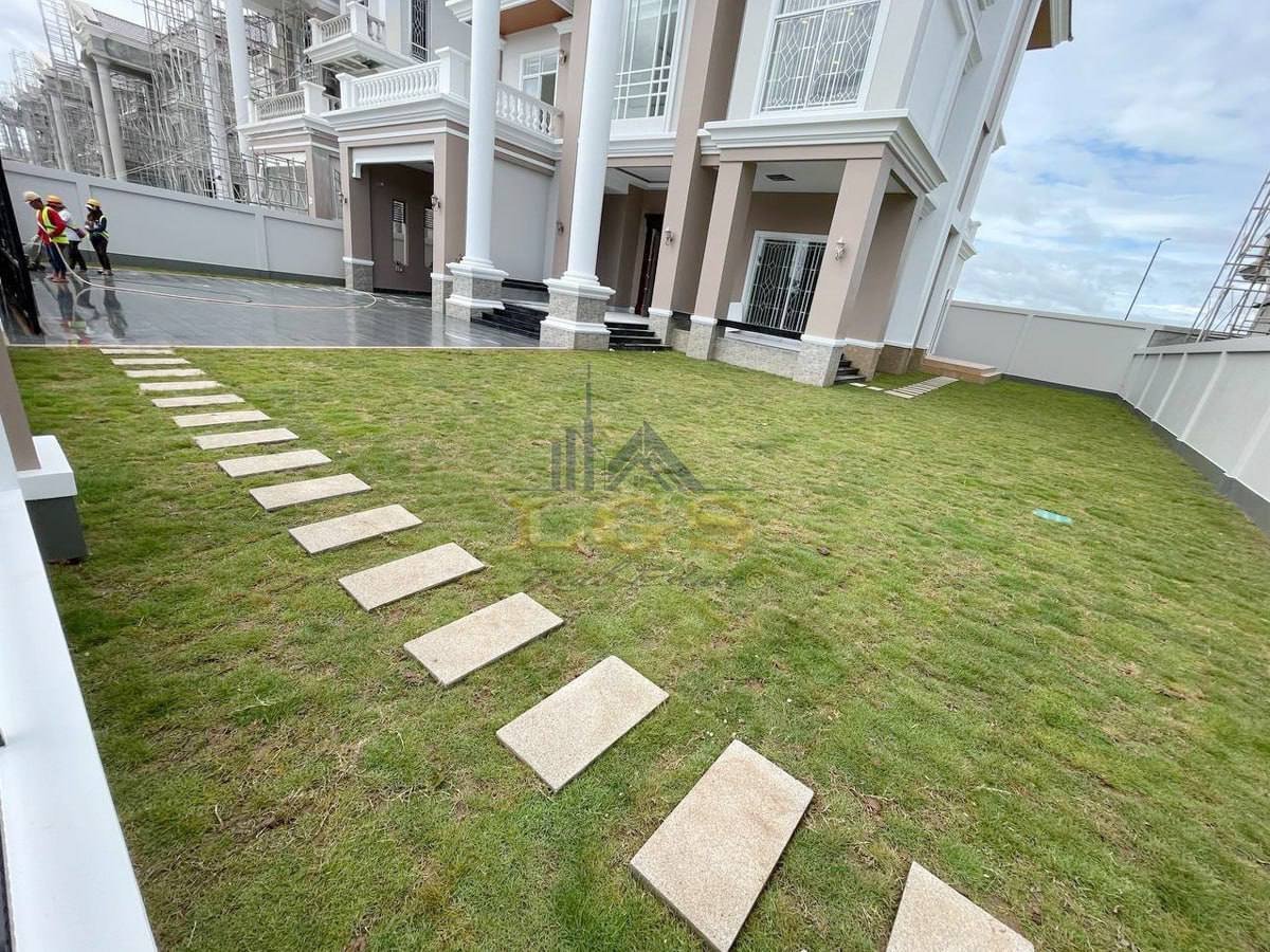 一号公路炳发集团别墅出租 月租$5000