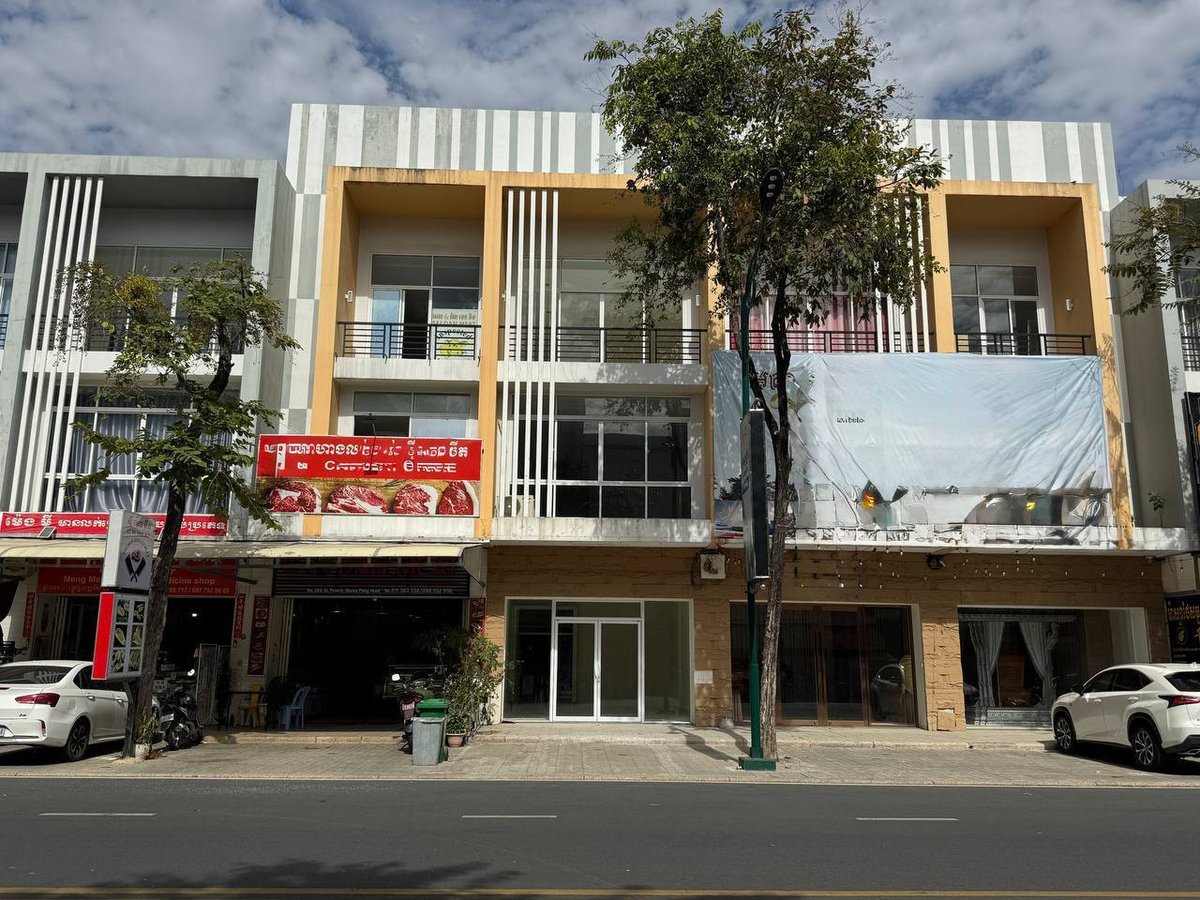 一号公路炳发集团小区店铺招租 4房5卫月租$1100