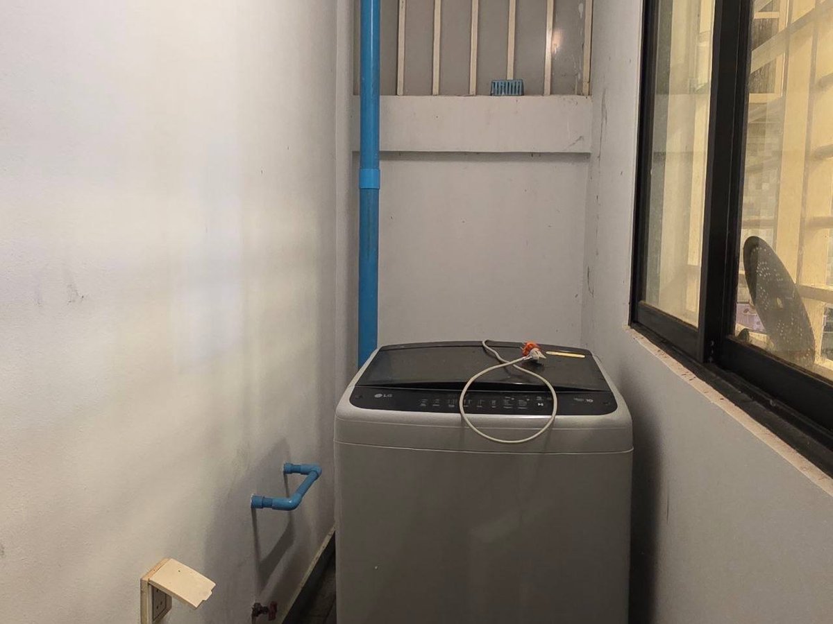 一号路炳发城小区店铺出租 月租$600
