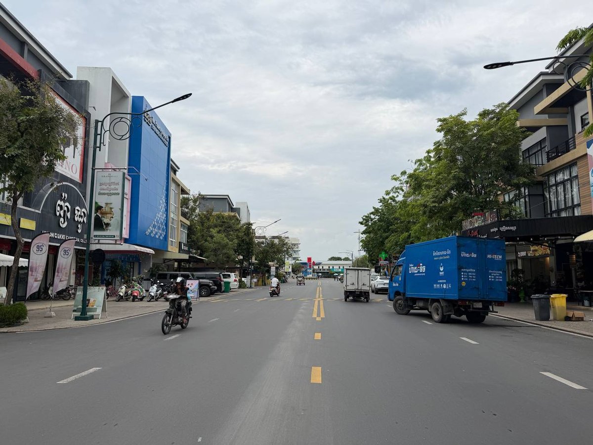 炳发集团一号公路排屋出租 4房5卫月租$950