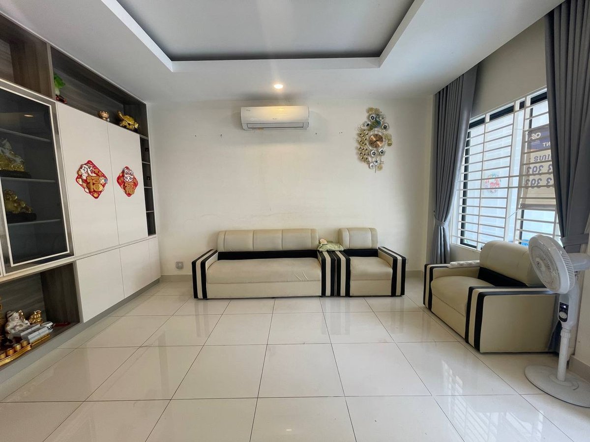 一号路炳发集团联排别墅招租 月租$1000