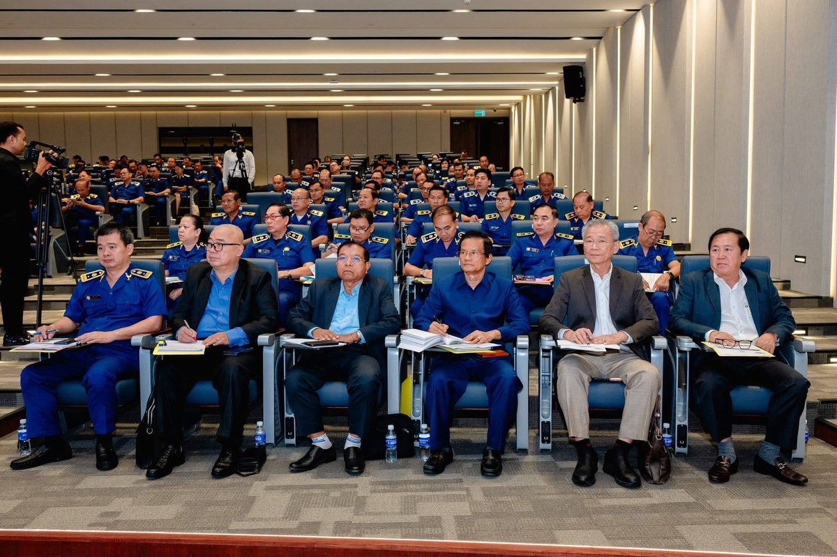税务总局召开8月税收总结会 关威宝主持会议