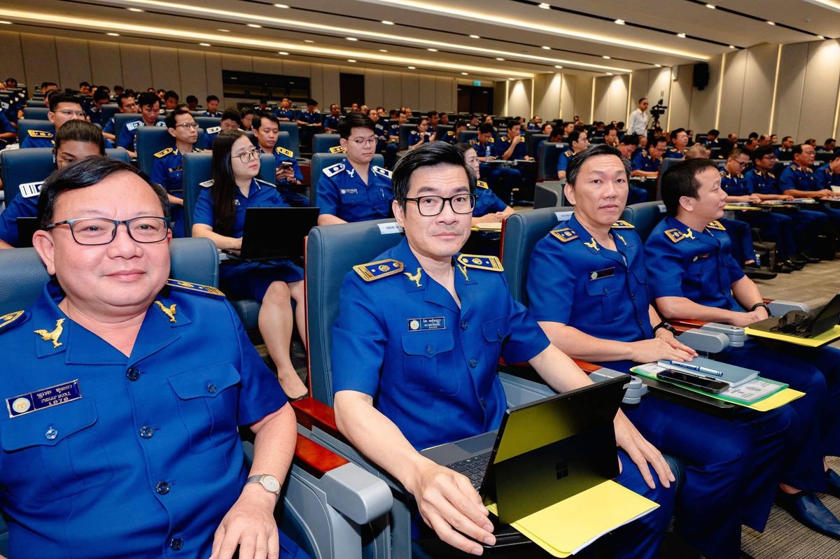 税务总局召开8月税收总结会 关威宝主持会议