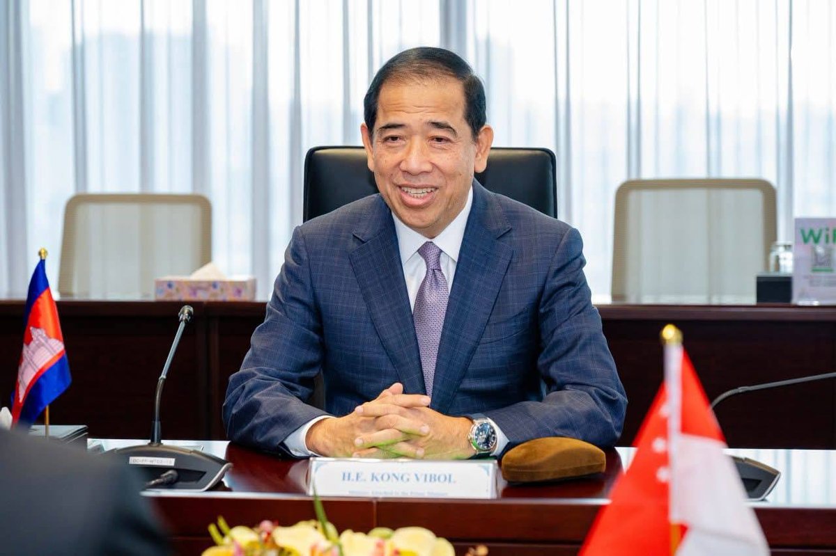 税务总局局长关威宝会见新加坡大使 探讨税务合作