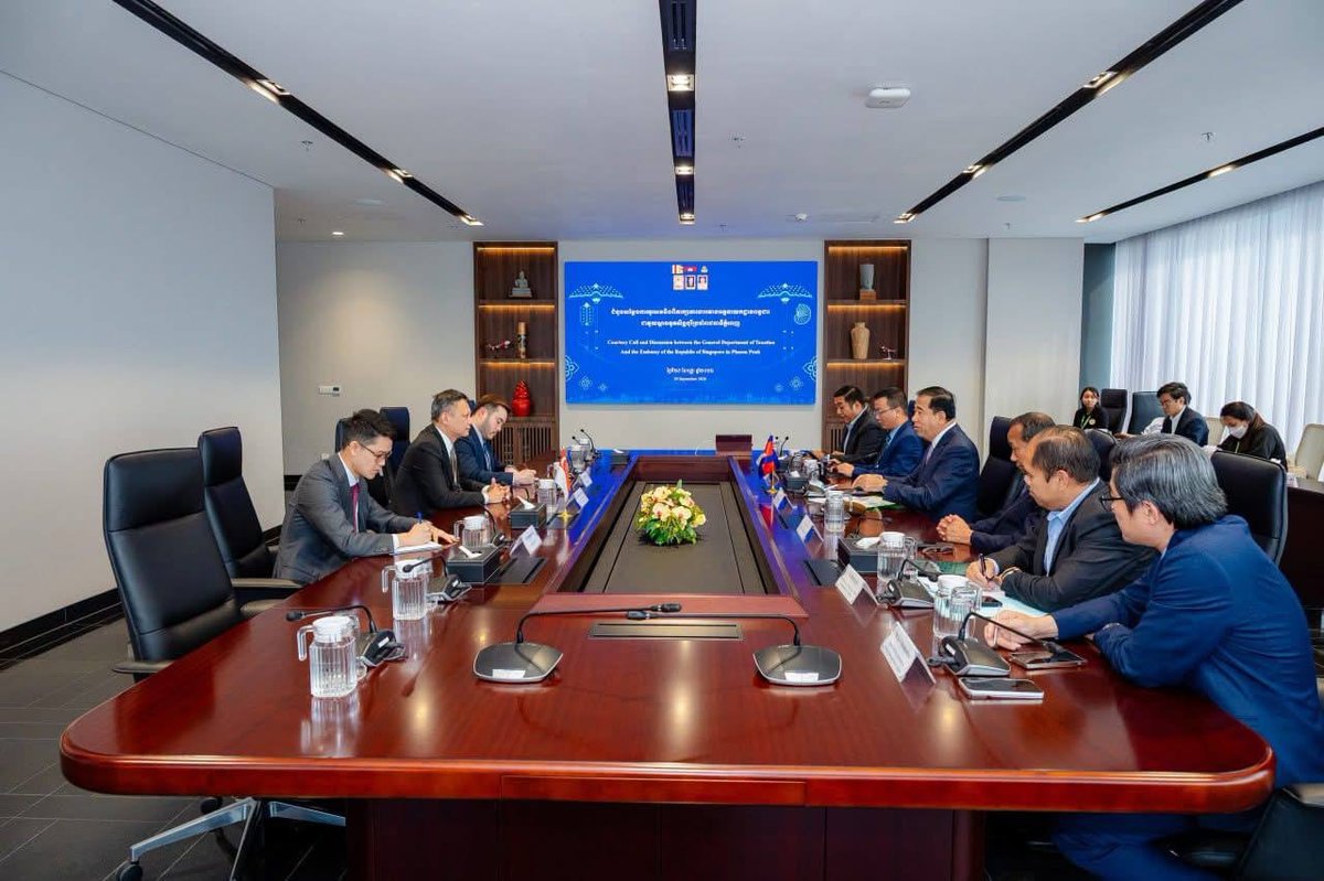 税务总局局长关威宝会见新加坡大使 探讨税务合作