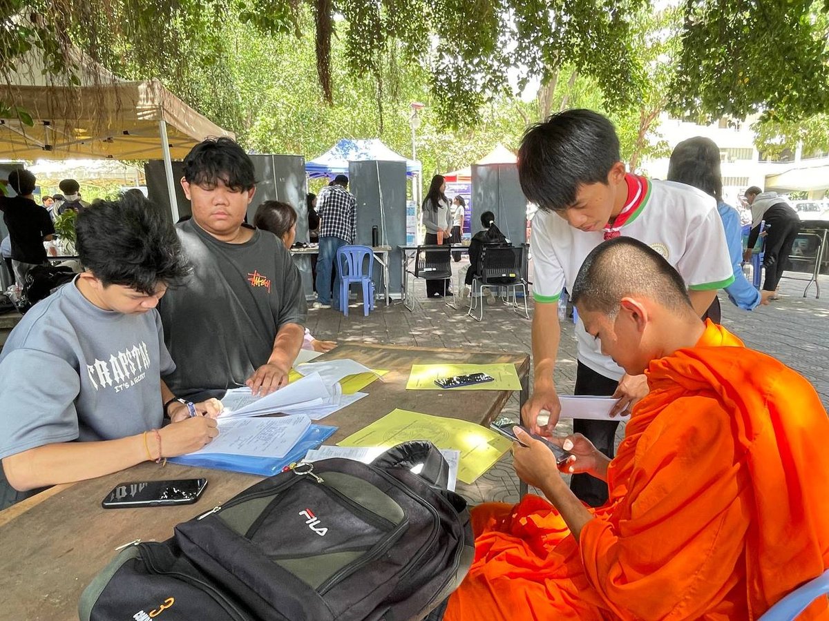 皇家金边大学学长学姐互助活动今日举行
