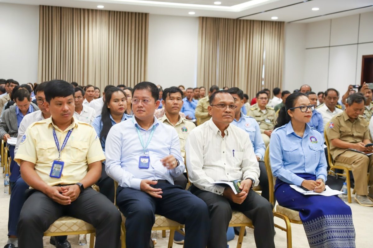 暹粒省社保局举办公务员社保福利宣讲会