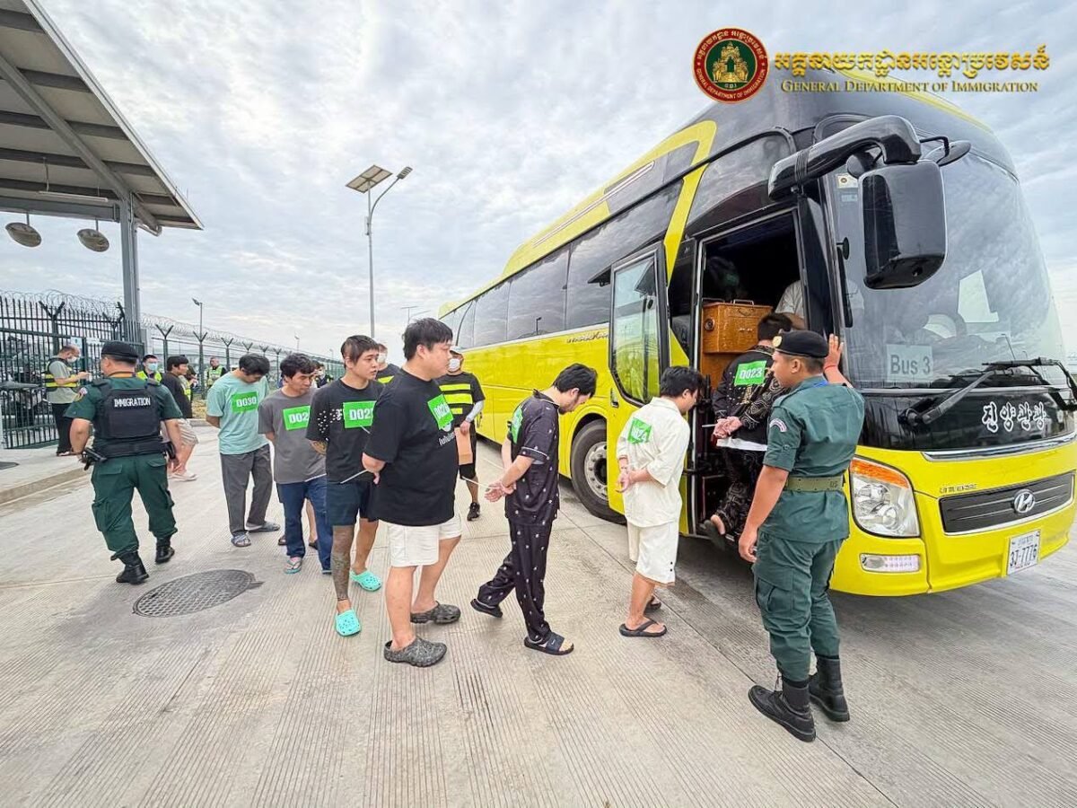 122名涉及网络诈骗及其他违法犯罪活动的中国籍人员已被柬埔寨