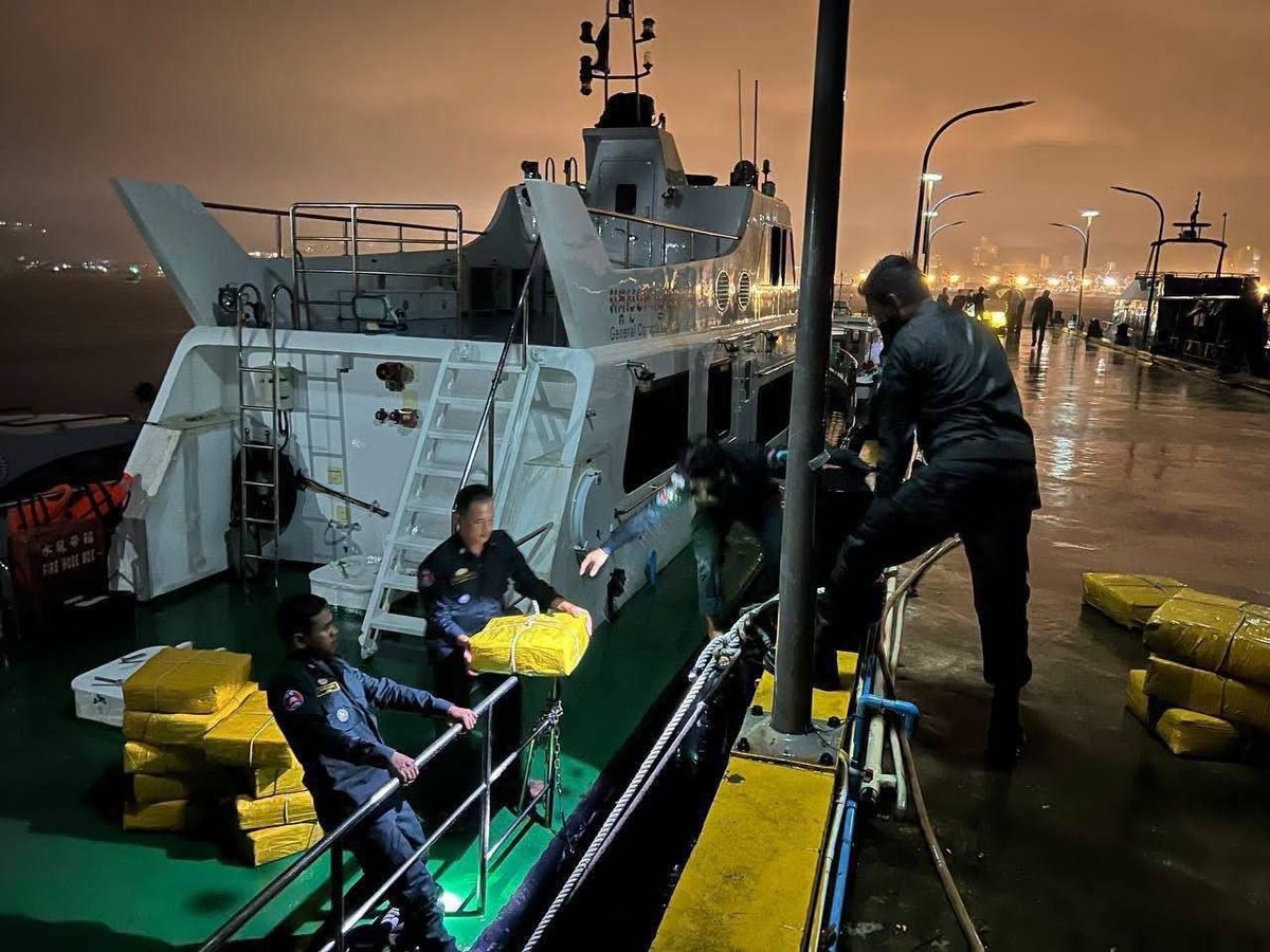 西港警方破获近1吨毒品案 抓获7名中国籍嫌犯