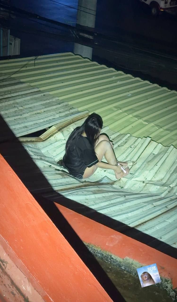 西港一女子从8楼坠落奇迹生还 警方介入调查