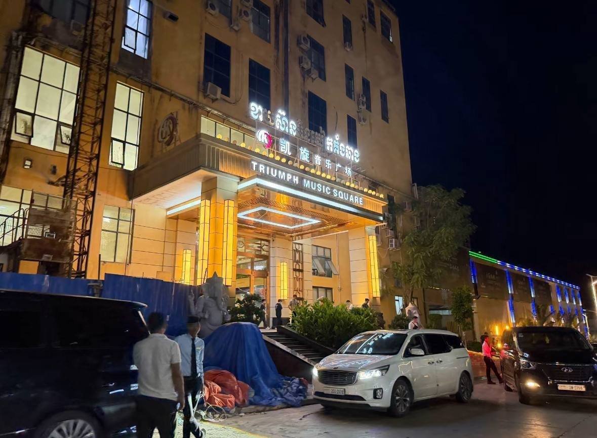 凯旋美食城宝威天行公司被指在撤离过程中压榨员工