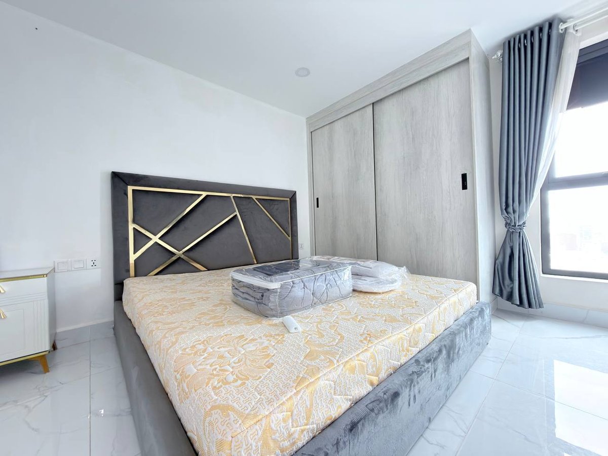 堆谷区Condo UK 548公寓现有一房一厅招租,月租金$