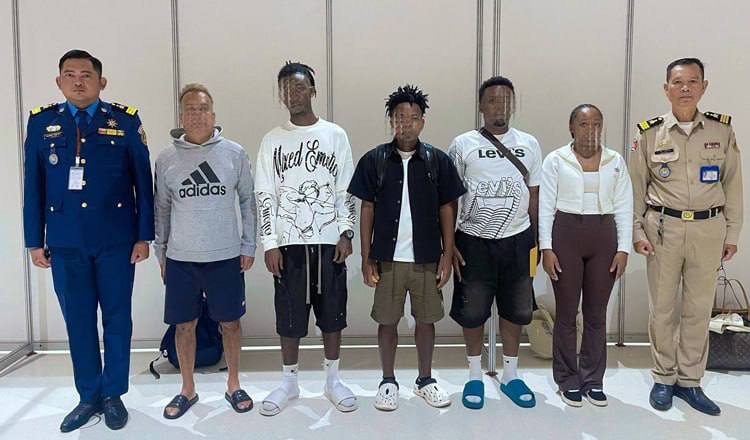 柬埔寨10天遣返1035名非法外籍人员 572名中国人被送回