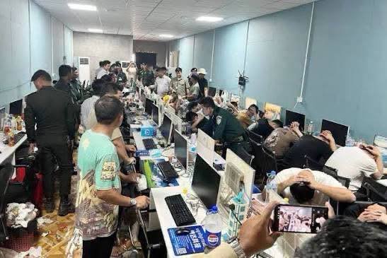 塔克茂市严惩乱扔垃圾行为 涉事人员认罚并承诺整改