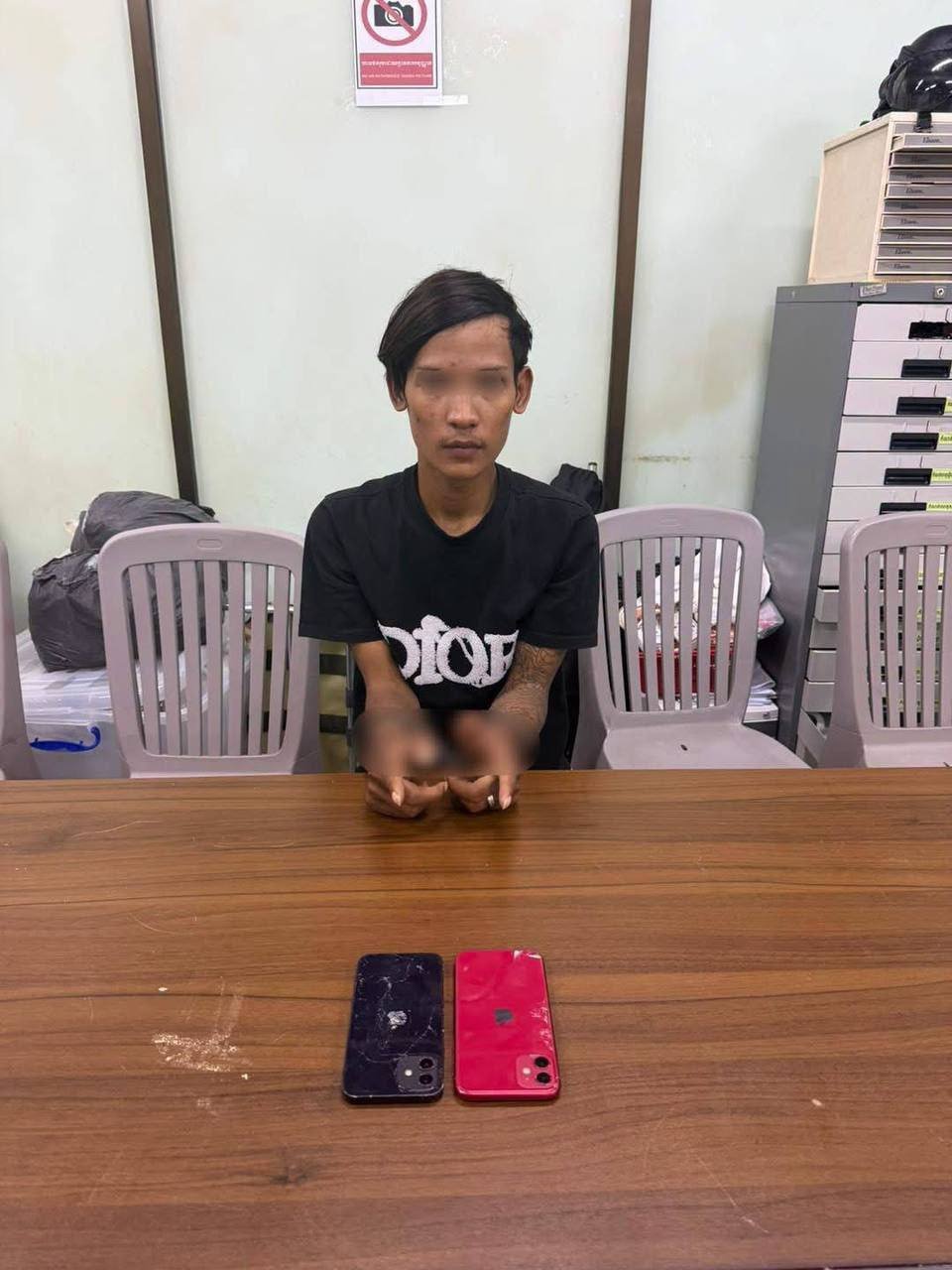 西港禁毒突袭行动抓获8人 警方高压打击涉毒犯罪