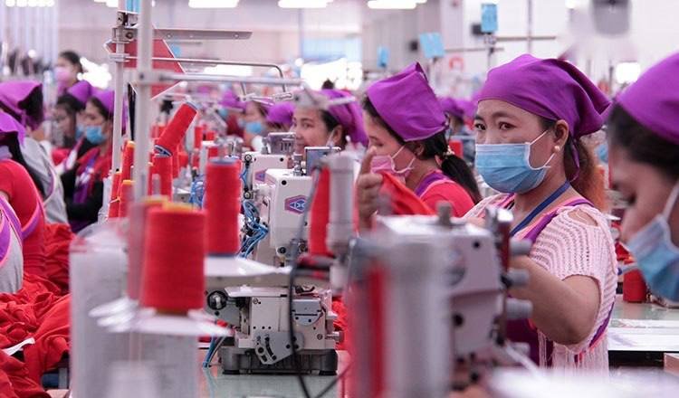 柬埔寨两大工会反对2027年最低工资提至250美元