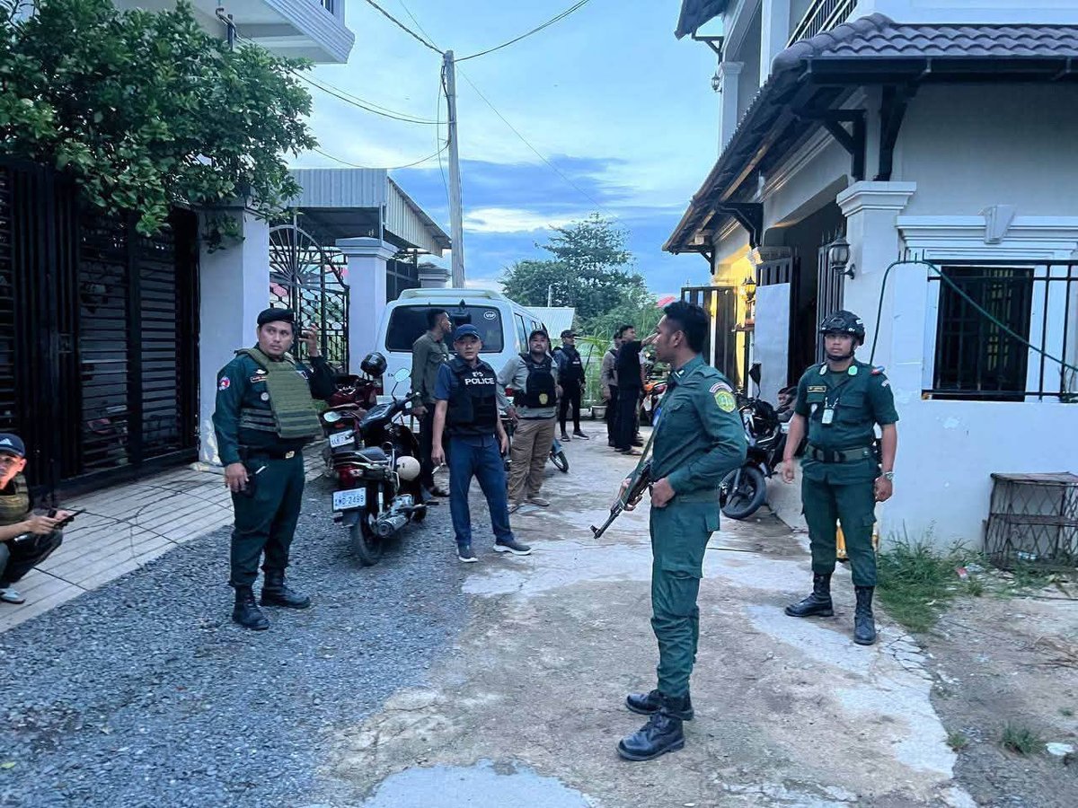 柴桢一栋排屋疑似电诈窝点 宪兵已封锁现场