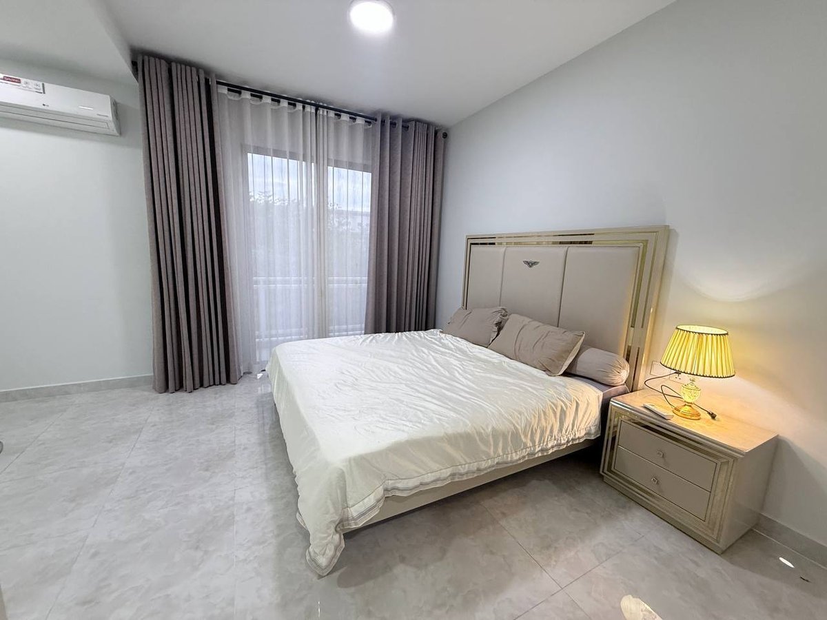 永旺3附近La Palm Residences联排别墅招租