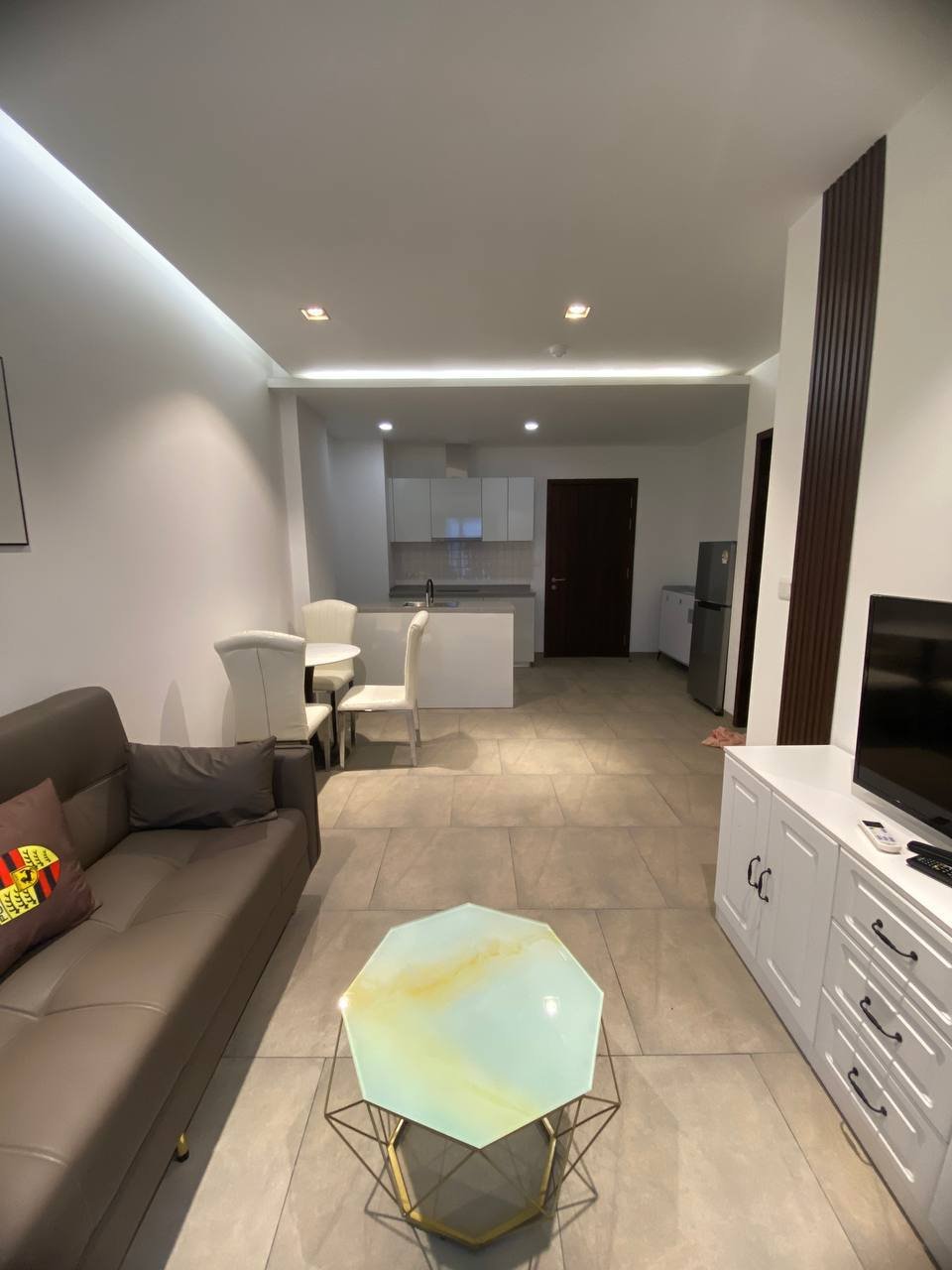 Urban Village B栋一房公寓招租 月租$400