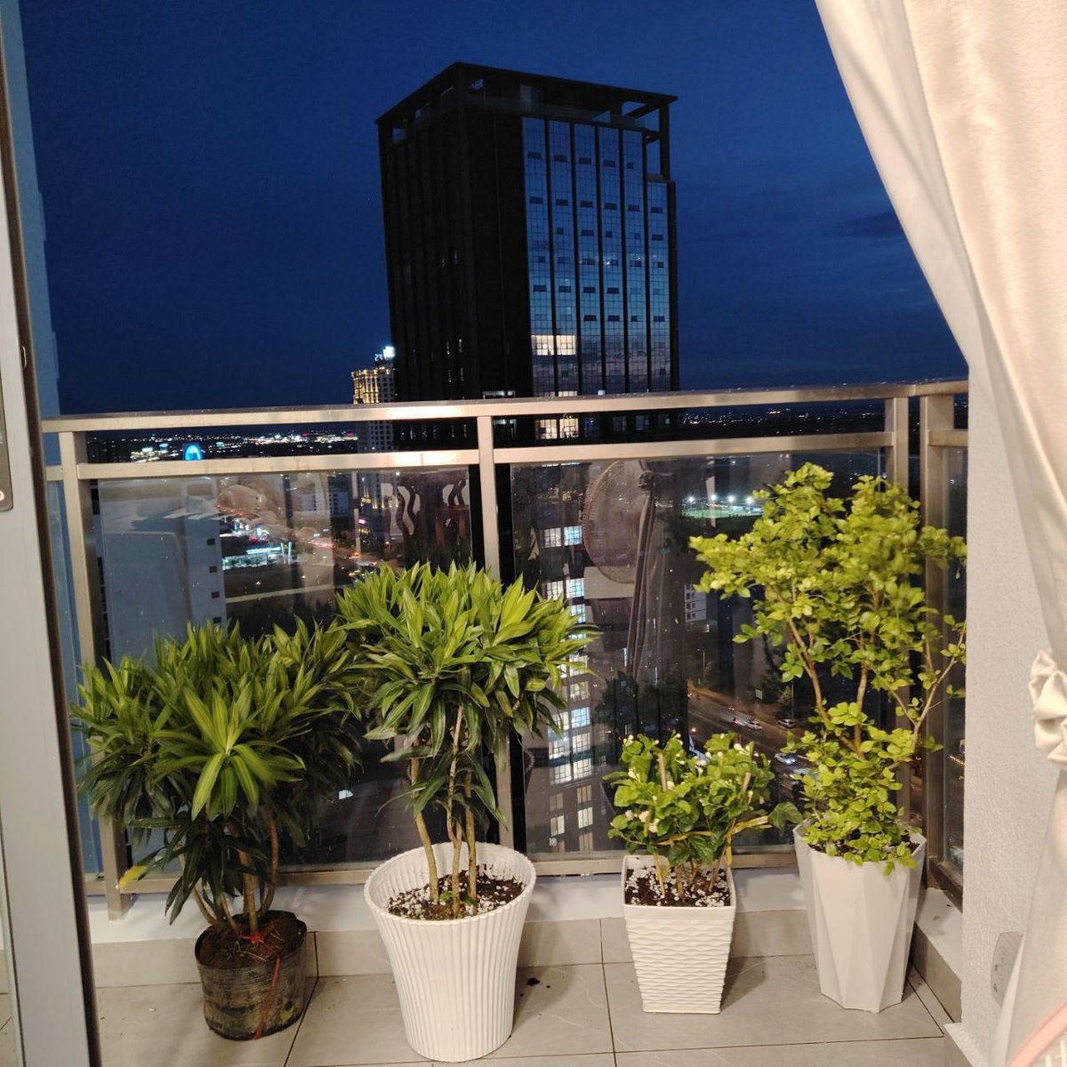 Urban Village二期一房一厅招租 月租$380含物