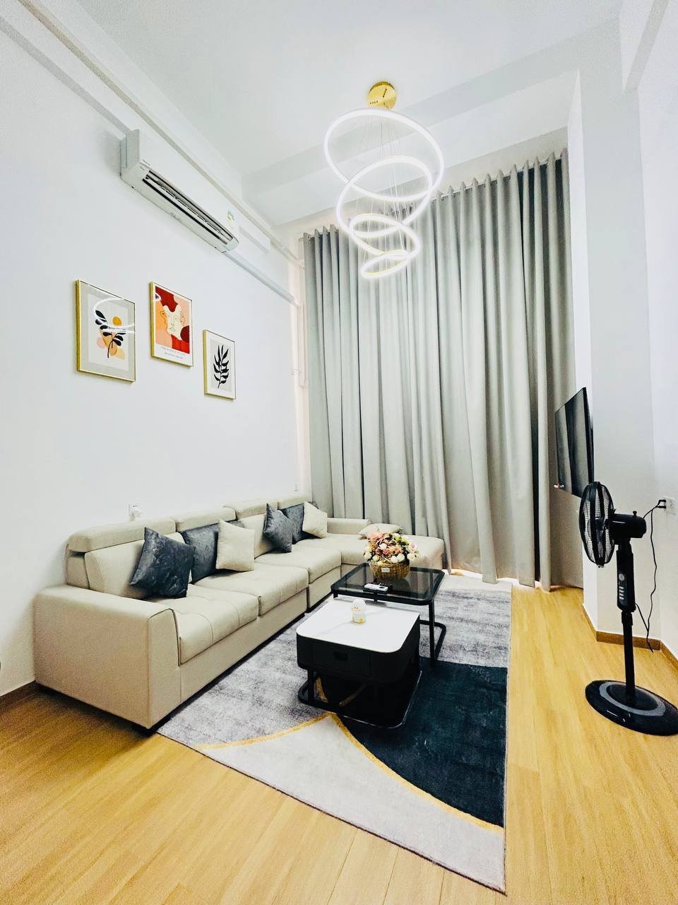 水净华区Morgan Loft公寓招租 月租$400含新家具