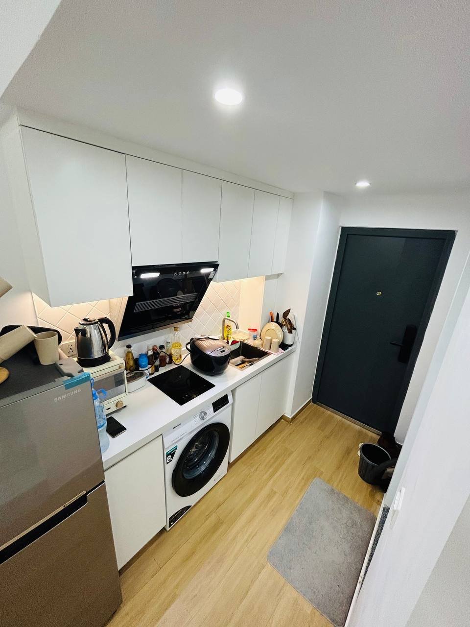 水净华区Morgan Loft公寓招租 月租$400含新家具