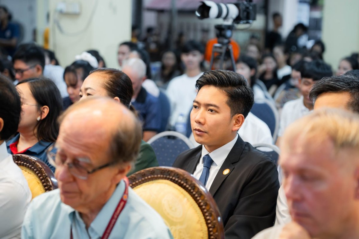 简单点与柬埔寨智慧大学合作 提供学生奖学金