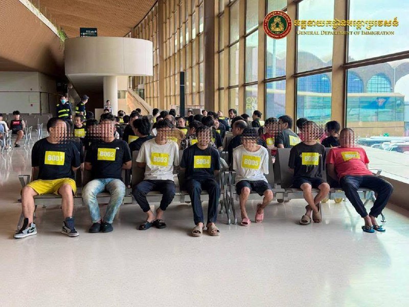 柬埔寨移民总局遣返121名涉网诈中国籍人员