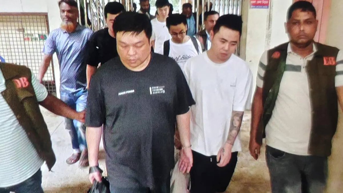 孟加拉警方突击抓获6名中国籍嫌犯 查获近2000台手机