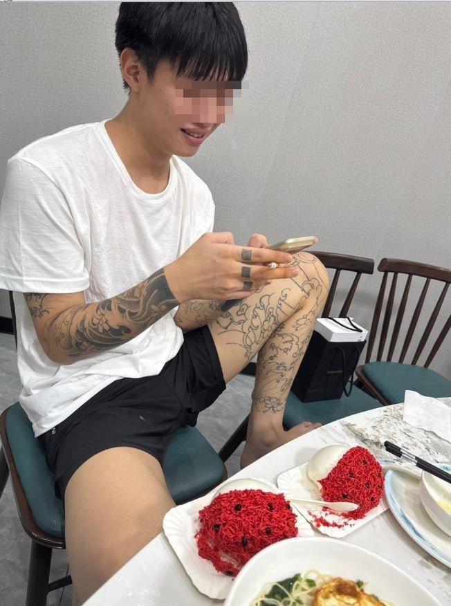 网友曝光诈骗惯犯秦佑荟 藏身金边360私人领地