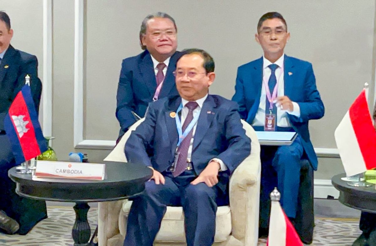 卫生部长出席东盟卫生部长非正式会议
