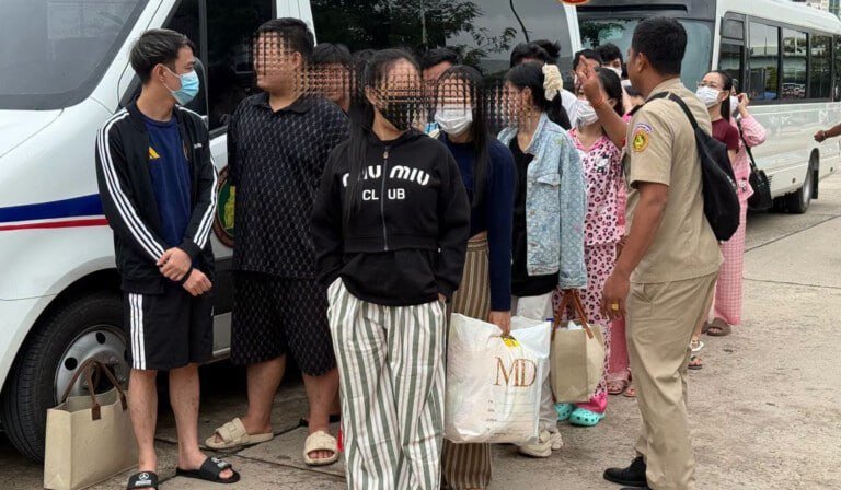 21名越南籍人员因非法入境