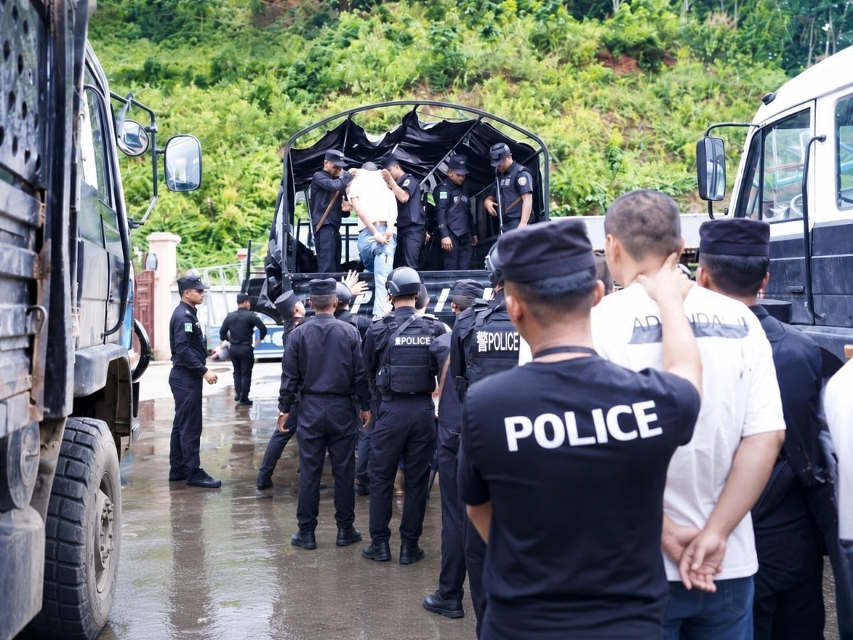 缅甸佤邦联合军通报,30名非法进入佤邦地区的中国公民已通过边