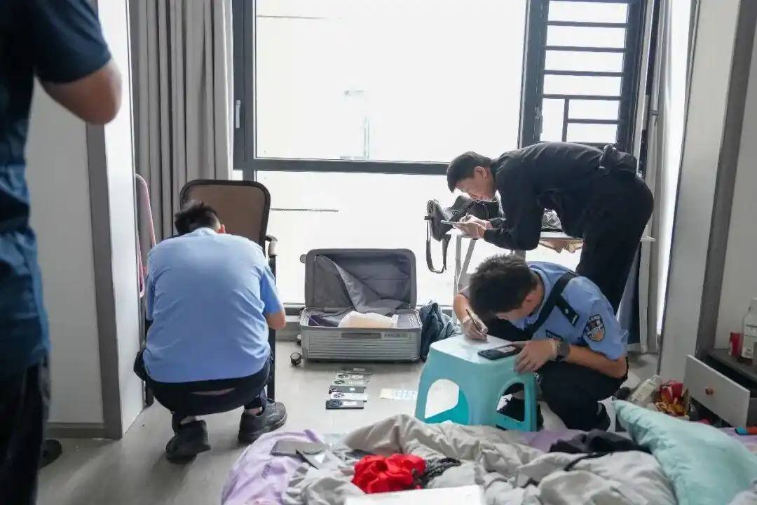 山东淄博警方打掉一婚恋交友杀猪盘团伙,抓获11人,涉案金额4