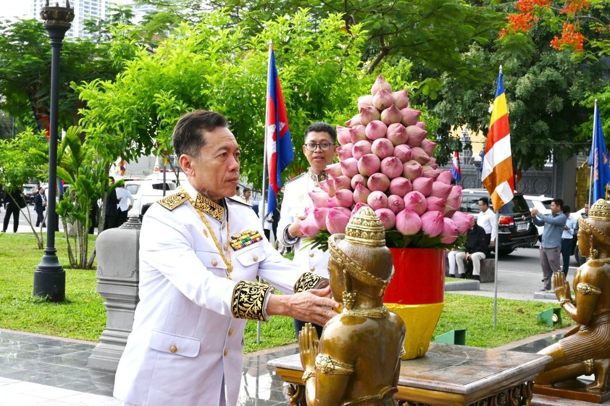 柬埔寨卫生部官员出席宪法颁布33周年纪念活动