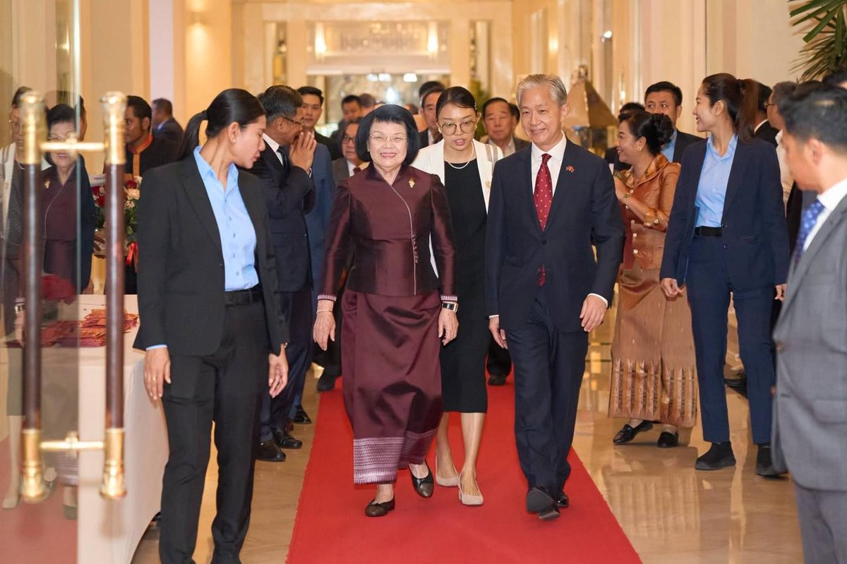 中国驻柬大使馆举行国庆77周年招待会 柬政要出席