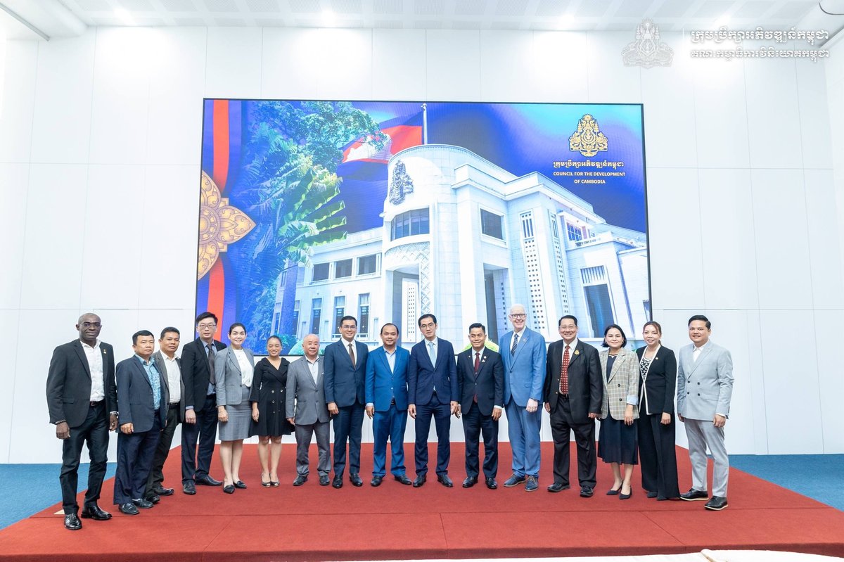 柬埔寨发展理事会与全球企业家协会探讨投资合作