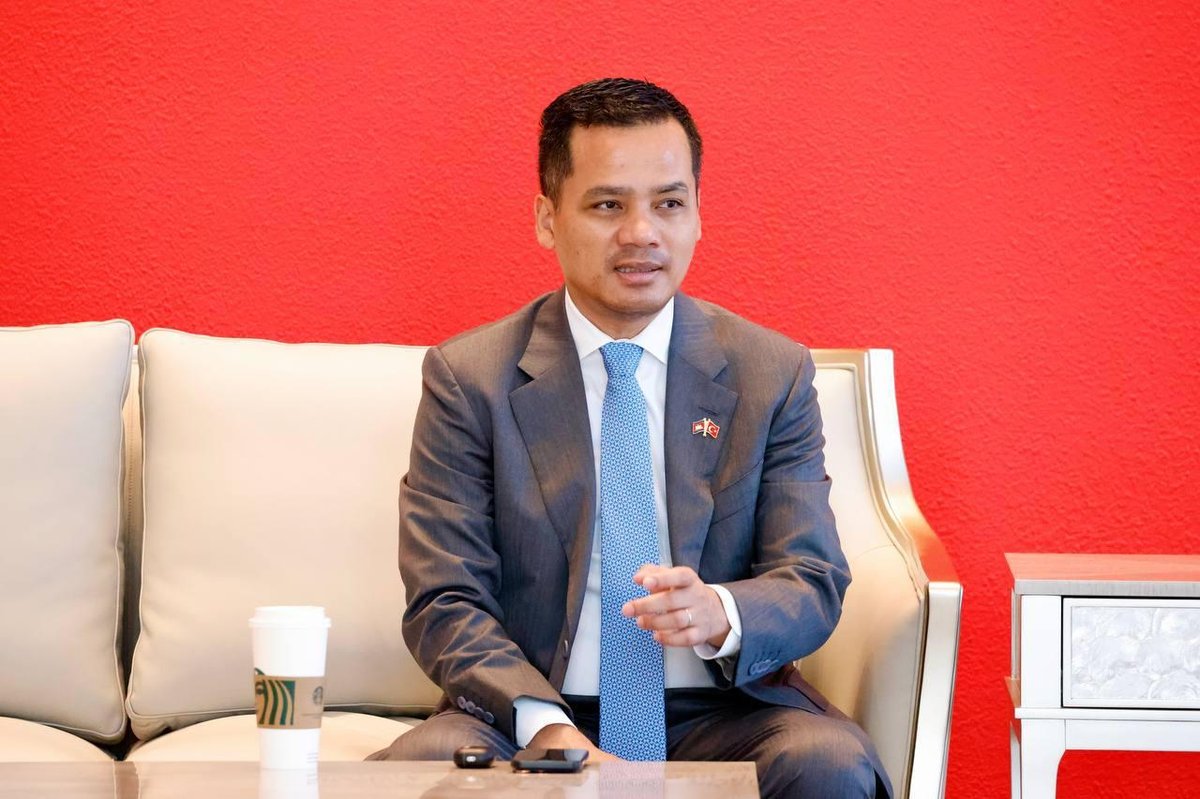 苏速卡率团赴越南出席东盟打击逃犯高级执法会议