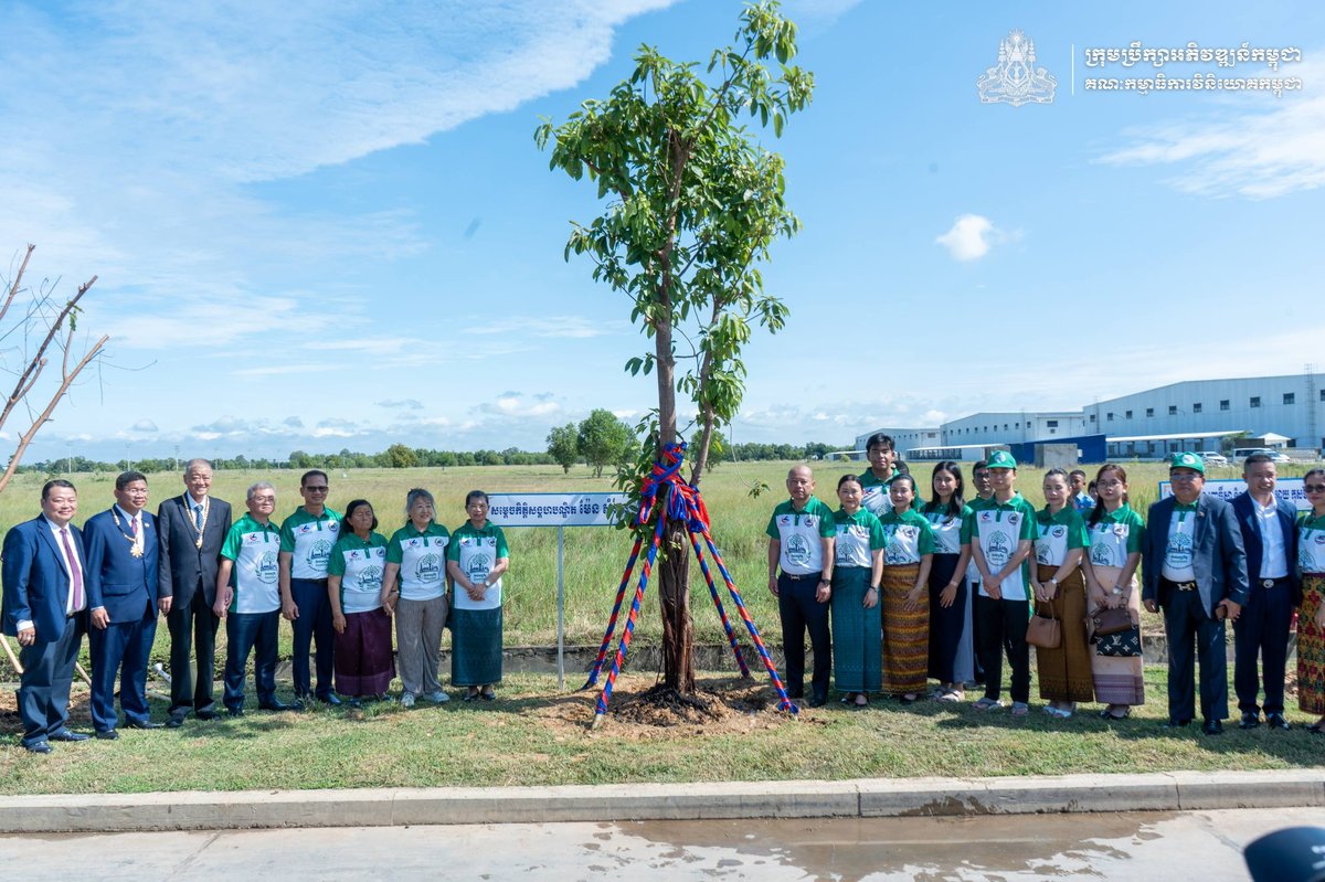 柴桢省经济特区举办植树活动 种植2200棵树苗
