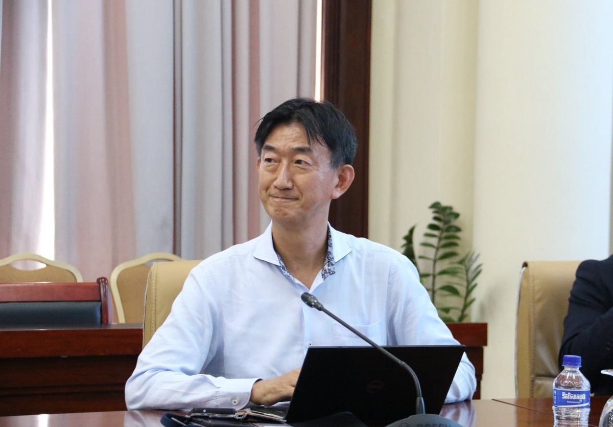 柬埔寨发展理事会会见日本东北大学代表团