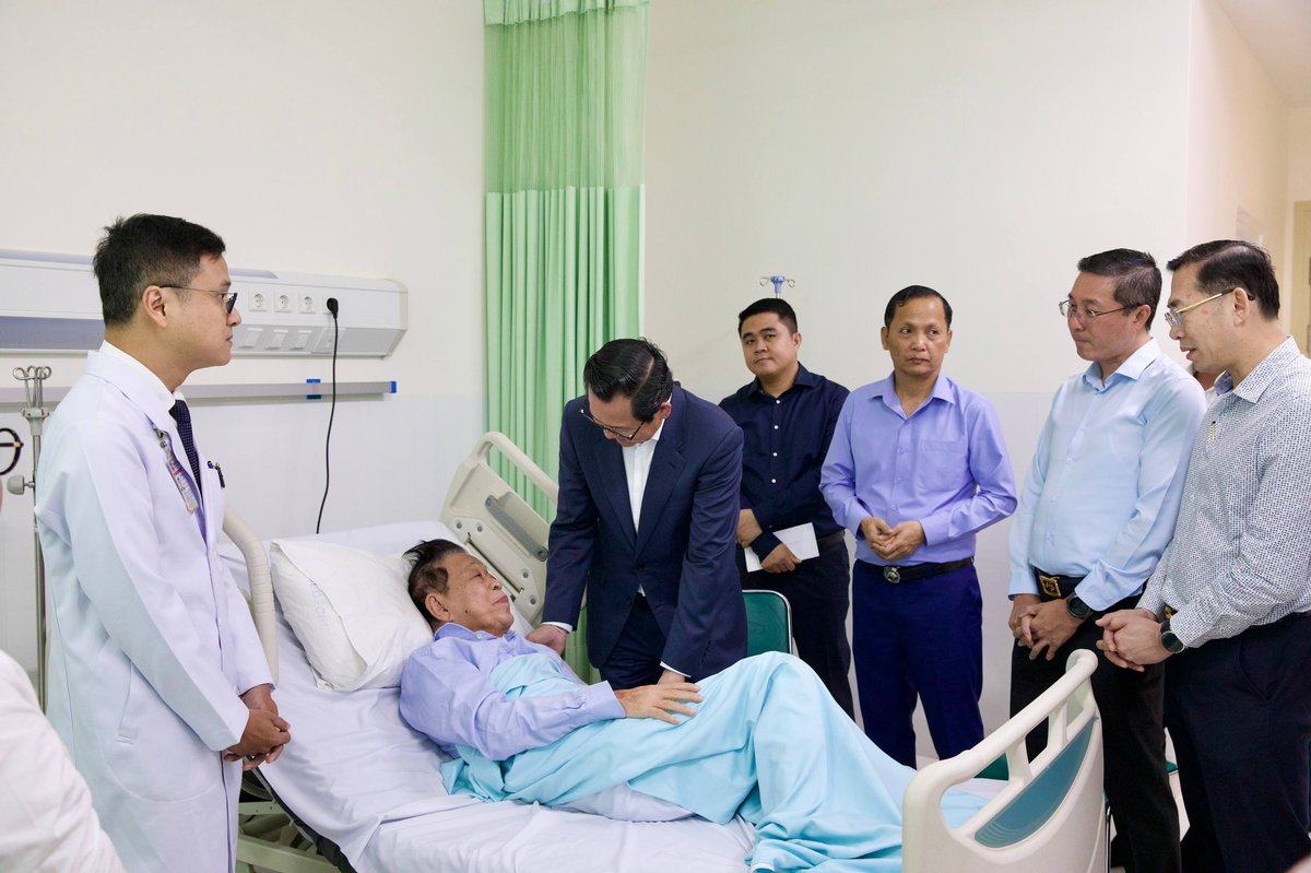 副总理兼司法部长慰问资深法律专家 祝愿早日康复