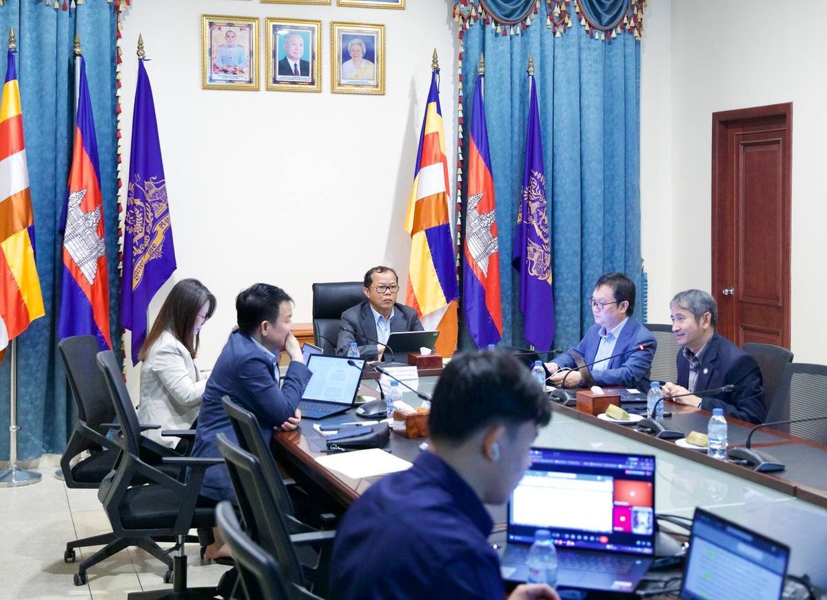 柬埔寨司法部国务秘书主持会议，讨论关于商事法庭组织与运作的法