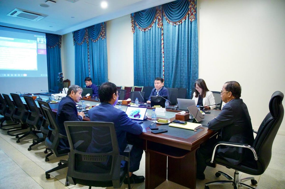 柬埔寨司法部国务秘书主持会议，讨论关于商事法庭组织与运作的法