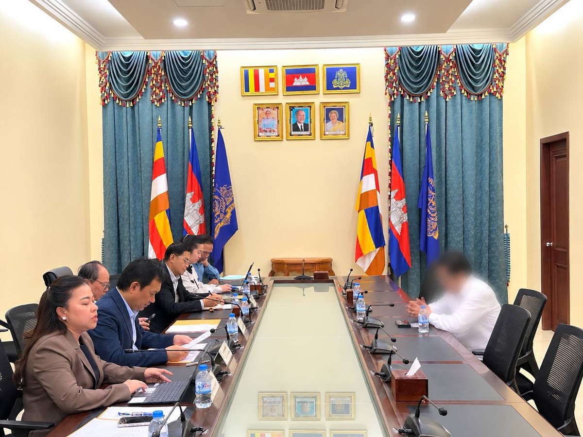 司法部纪律委员会召开会议处理公务员违纪案