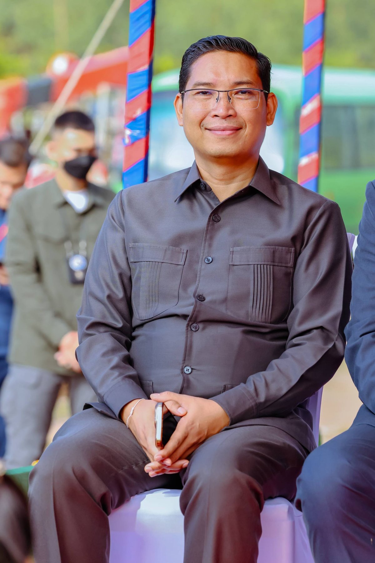 茶胶省举行假冒香烟及相关物资销毁仪式,该批物资此前由执法部门