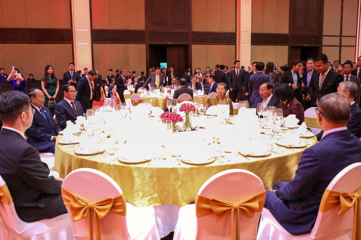 柬埔寨司法部长出席中国国庆77周年招待会